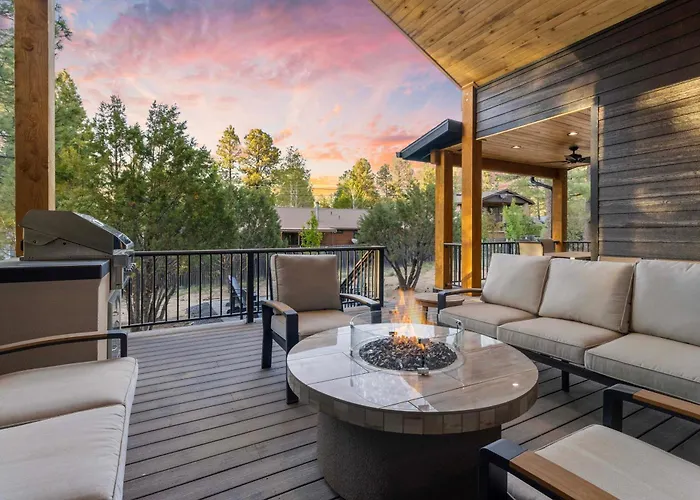 Torreon New Build W/ Deck & Outdoor Entertainment *