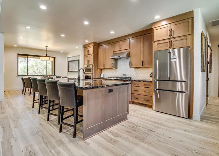 Torreon New Build W/ Deck & Outdoor Entertainment