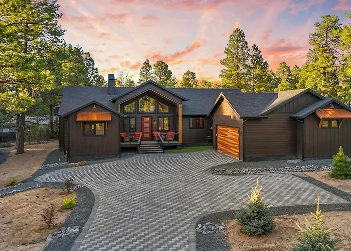 Torreon New Build W/ Deck & Outdoor Entertainment Ferienhaus *